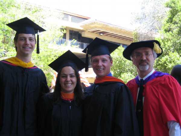 Grad 002.jpg 6/18/2006 5:58:12 PM